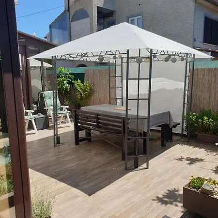 Barbara Chanel Appartement