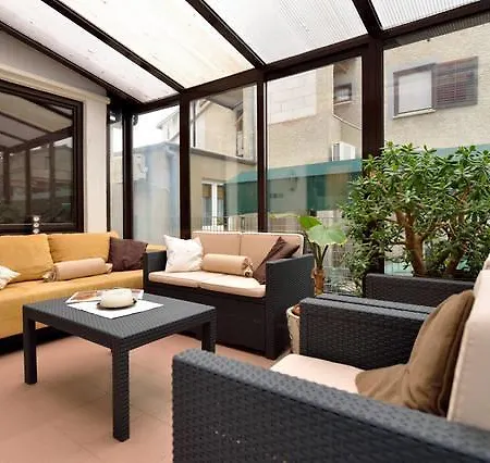 Barbara Chanel Appartement